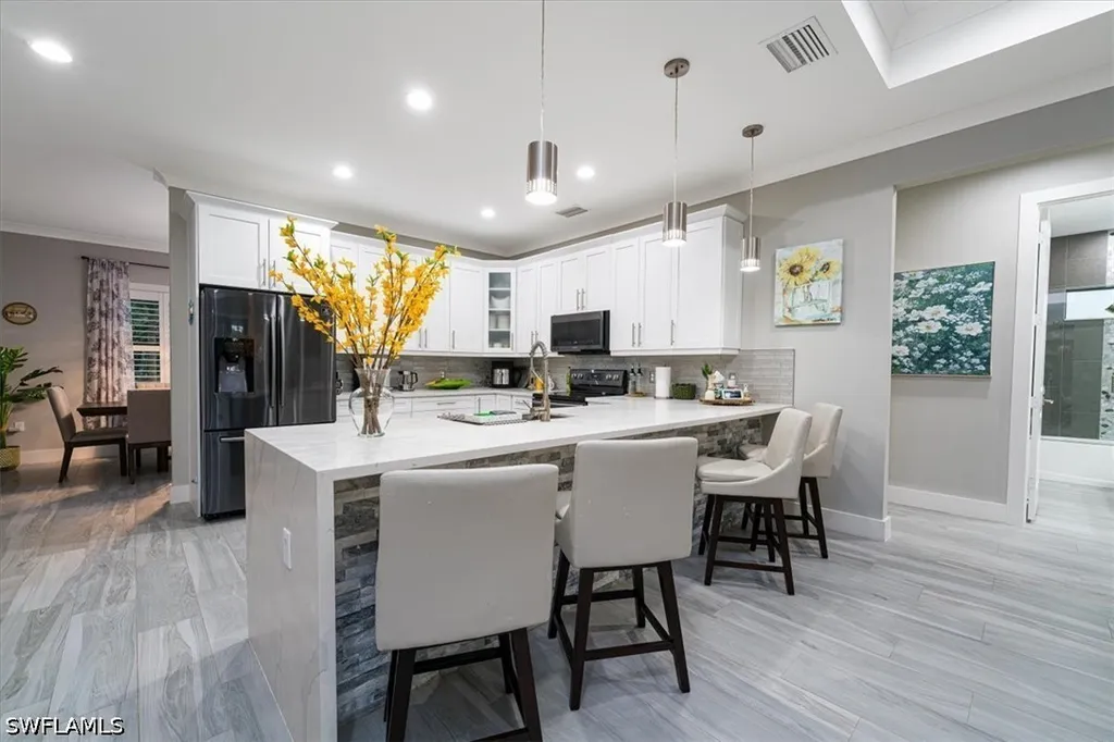 328 16th Avenue NW Naples FL 34120