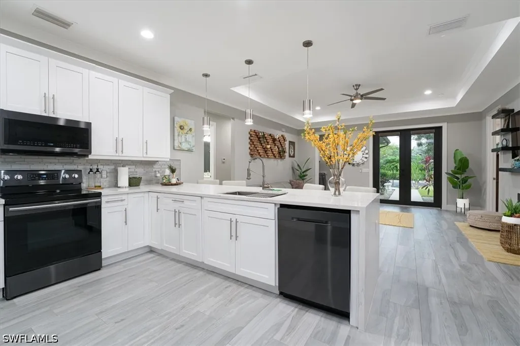 328 16th Avenue NW Naples FL 34120