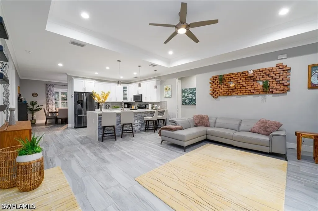 328 16th Avenue NW Naples FL 34120