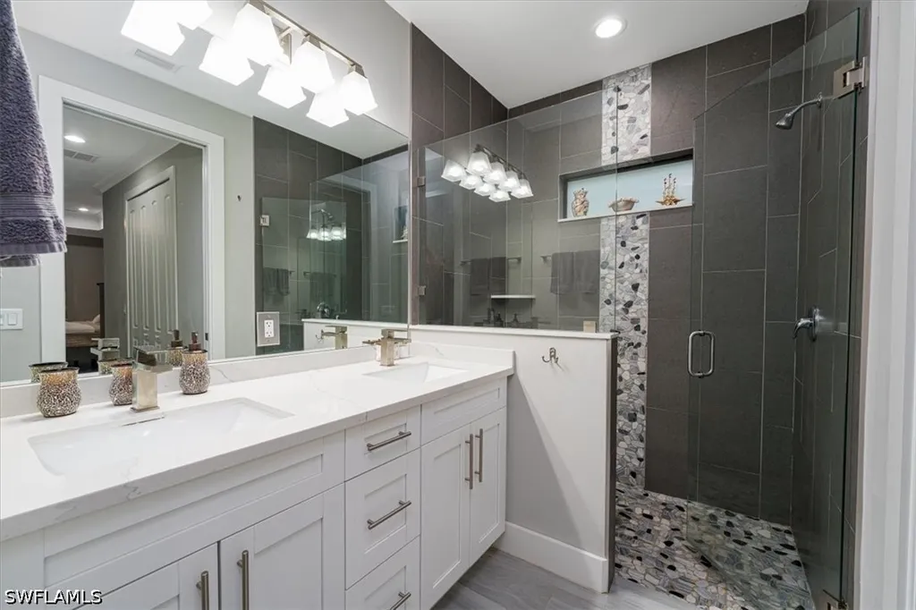 328 16th Avenue NW Naples FL 34120