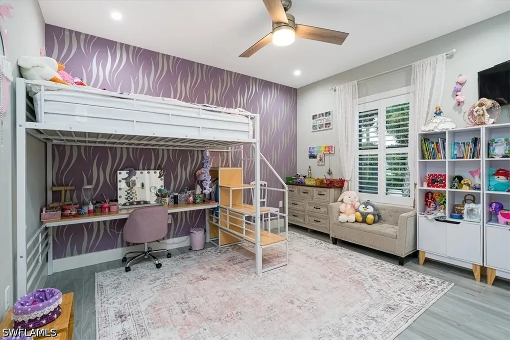 328 16th Avenue NW Naples FL 34120