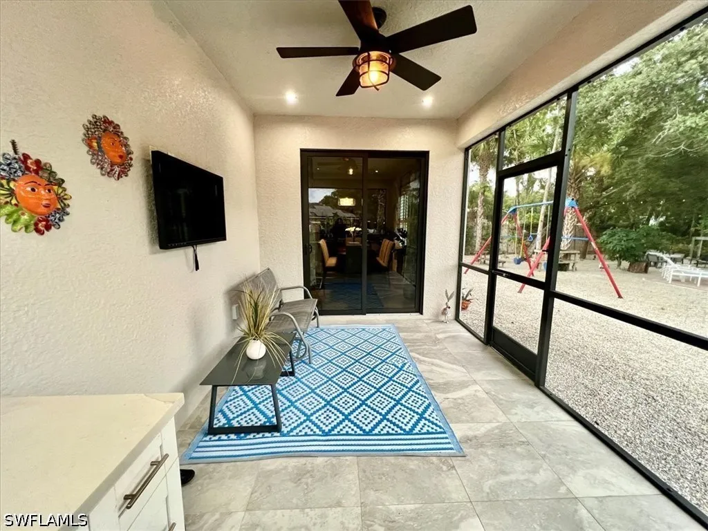 328 16th Avenue NW Naples FL 34120
