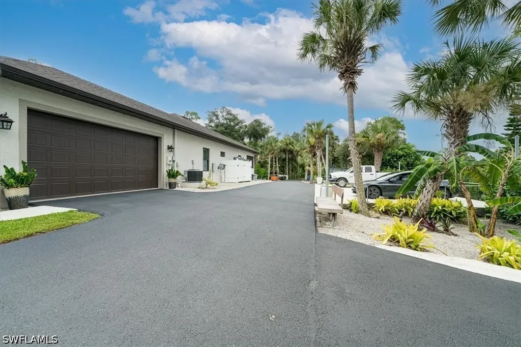 328 16th Avenue NW Naples FL 34120