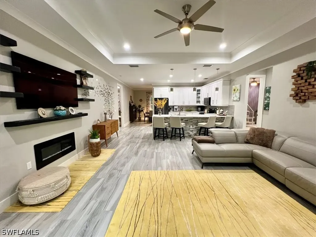328 16th Avenue NW Naples FL 34120