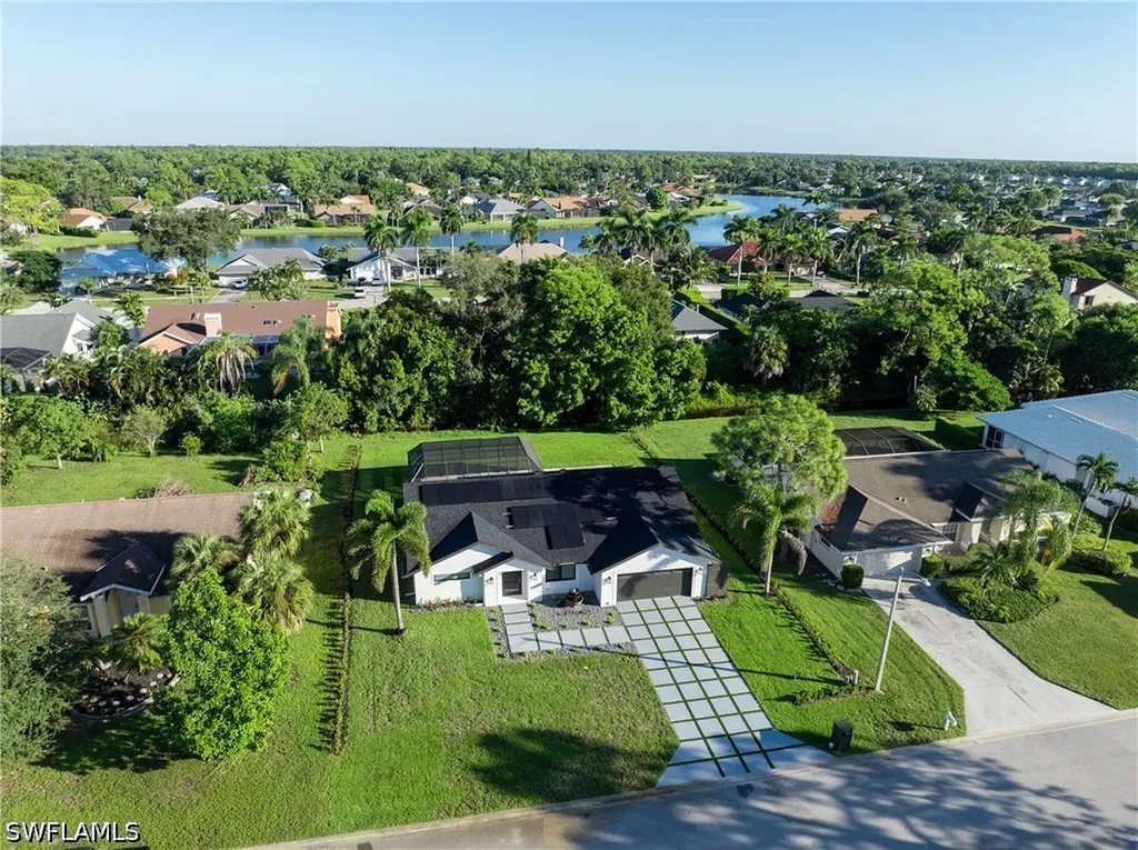 5105 Berkeley Drive Naples FL 34112