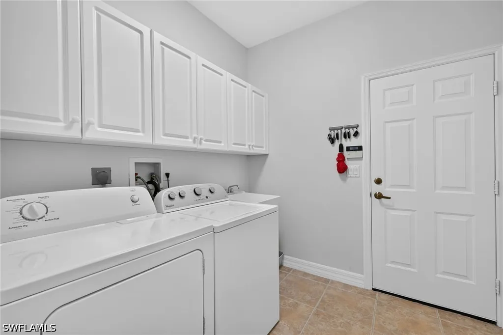 25020 Divot Drive Bonita Springs FL 34135