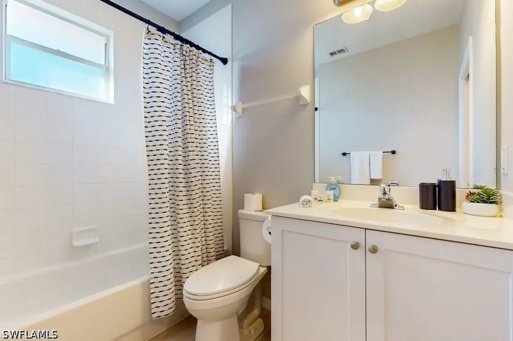 350 Robin Hood Circle Naples FL 34104