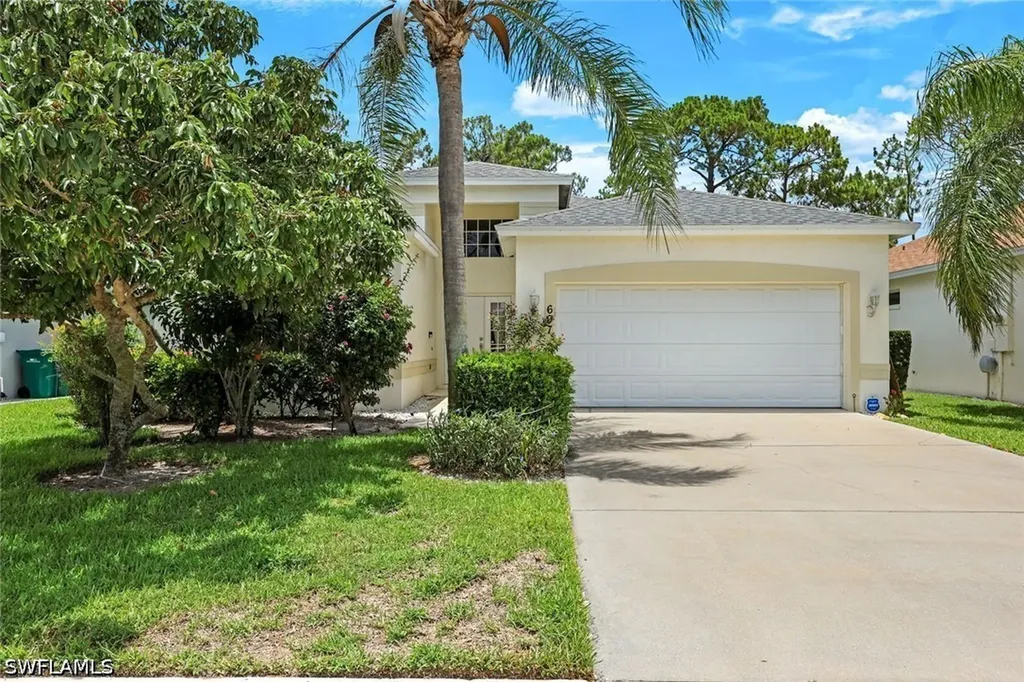 697 Crossfield Circle Naples FL 34104