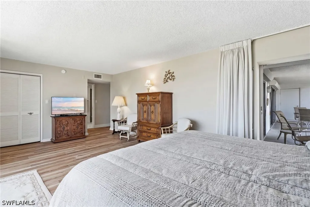 3951 Gulf Shore Boulevard N Naples FL 34103