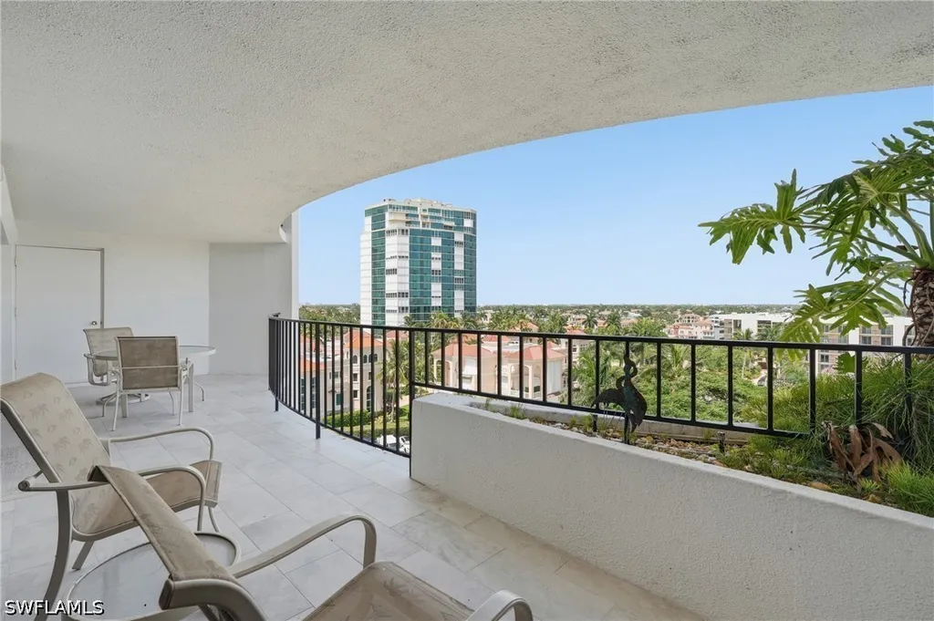 3951 Gulf Shore Boulevard N Naples FL 34103