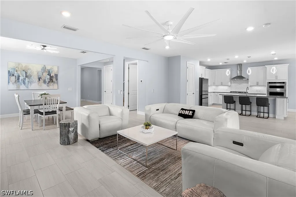 20104 Kingmont Drive Estero FL 33928