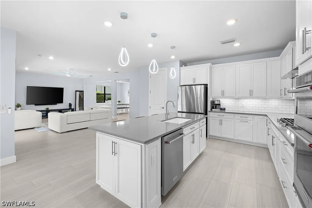 20104 Kingmont Drive Estero FL 33928