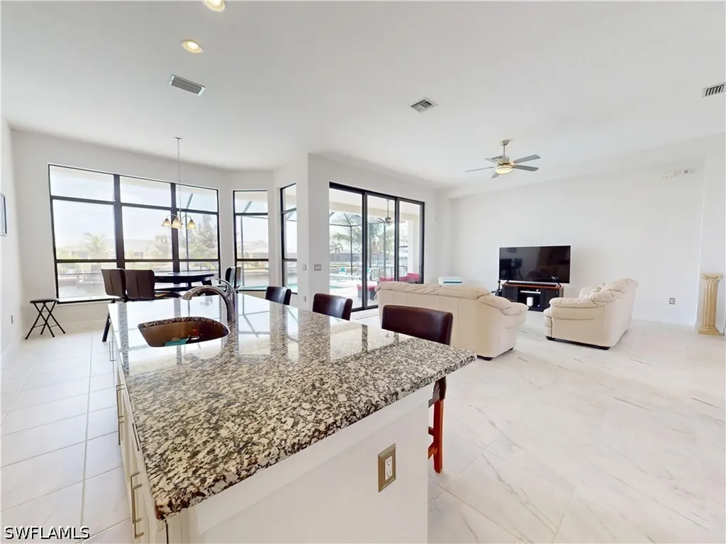 229 NW 33rd Avenue Cape Coral FL 33993