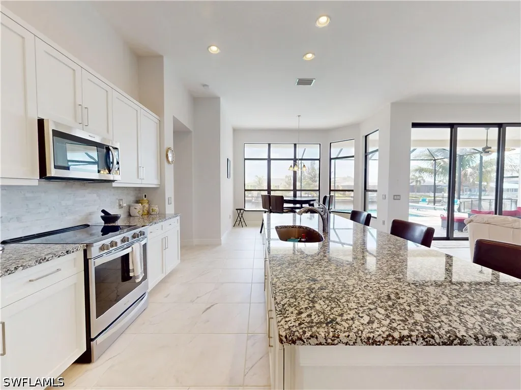229 NW 33rd Avenue Cape Coral FL 33993
