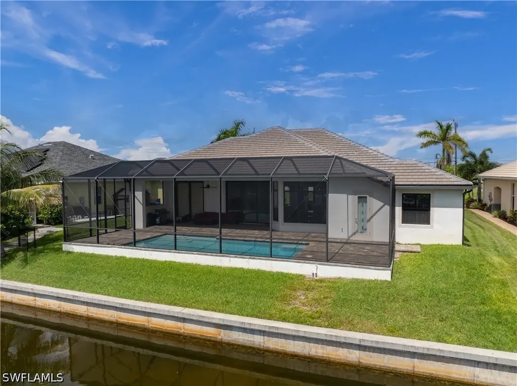 229 NW 33rd Avenue Cape Coral FL 33993