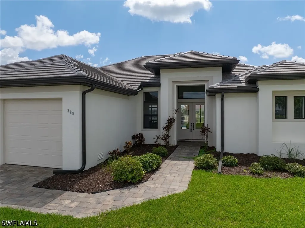 229 NW 33rd Avenue Cape Coral FL 33993