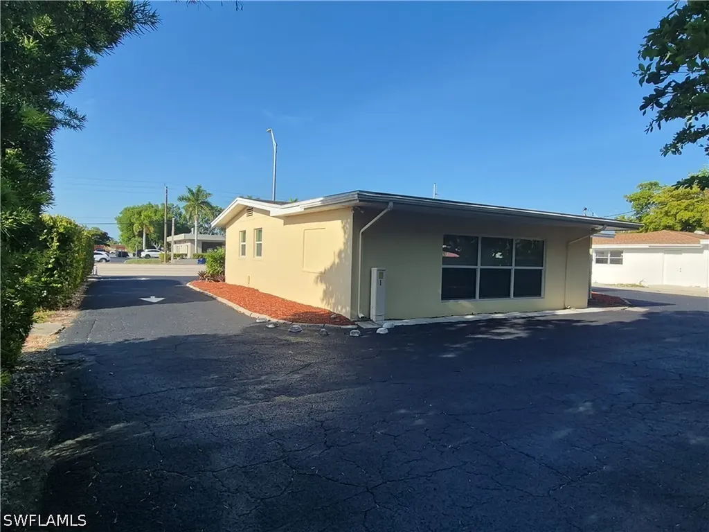 1625 Colonial Boulevard Fort Myers FL 33907