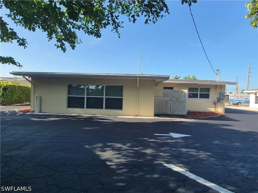 1625 Colonial Boulevard Fort Myers FL 33907