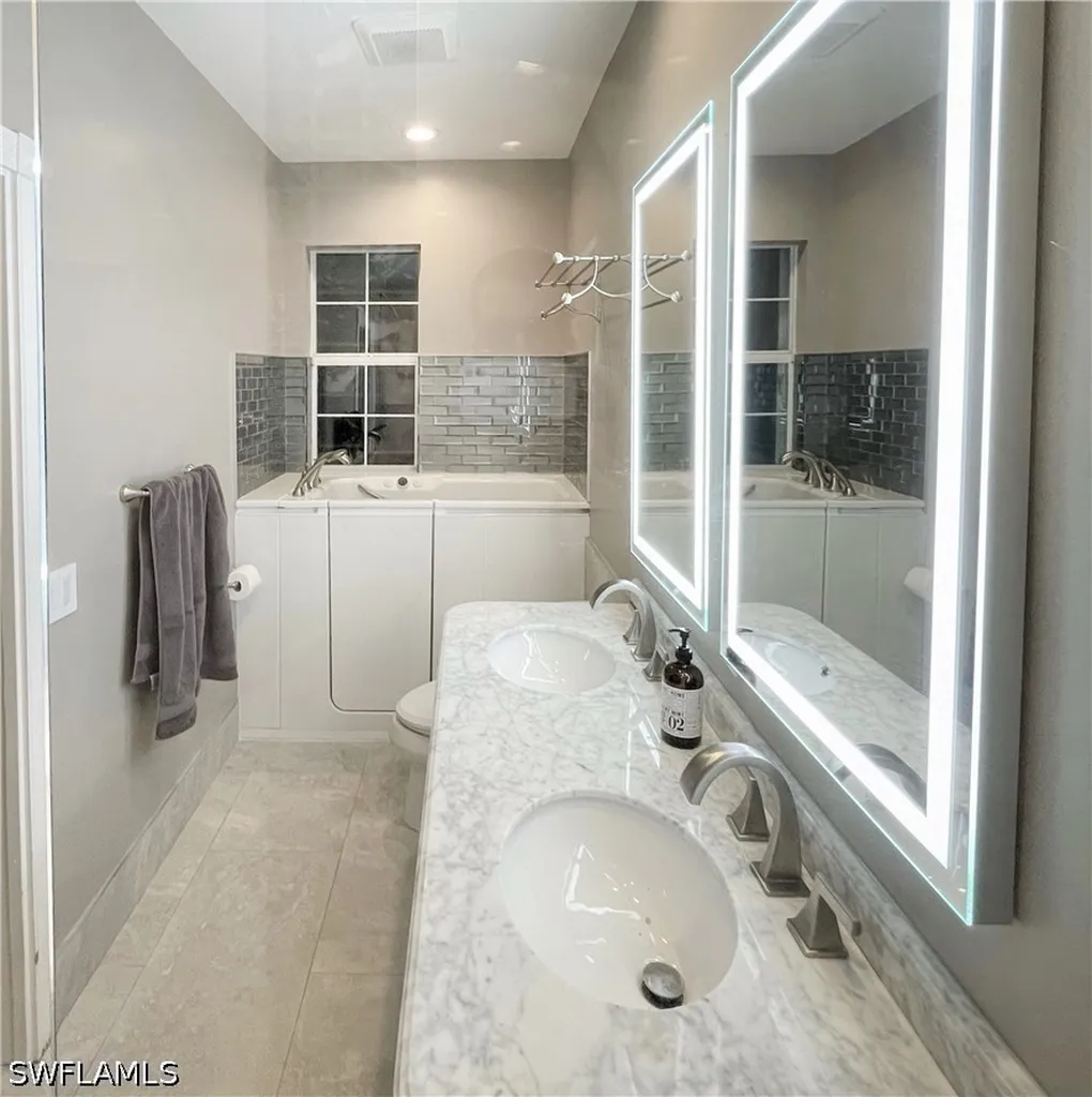 8090 Chianti Lane Naples FL 34114
