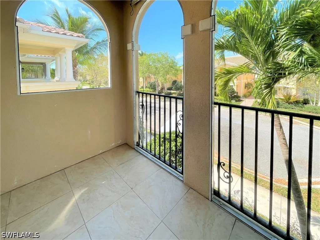 8090 Chianti Lane Naples FL 34114