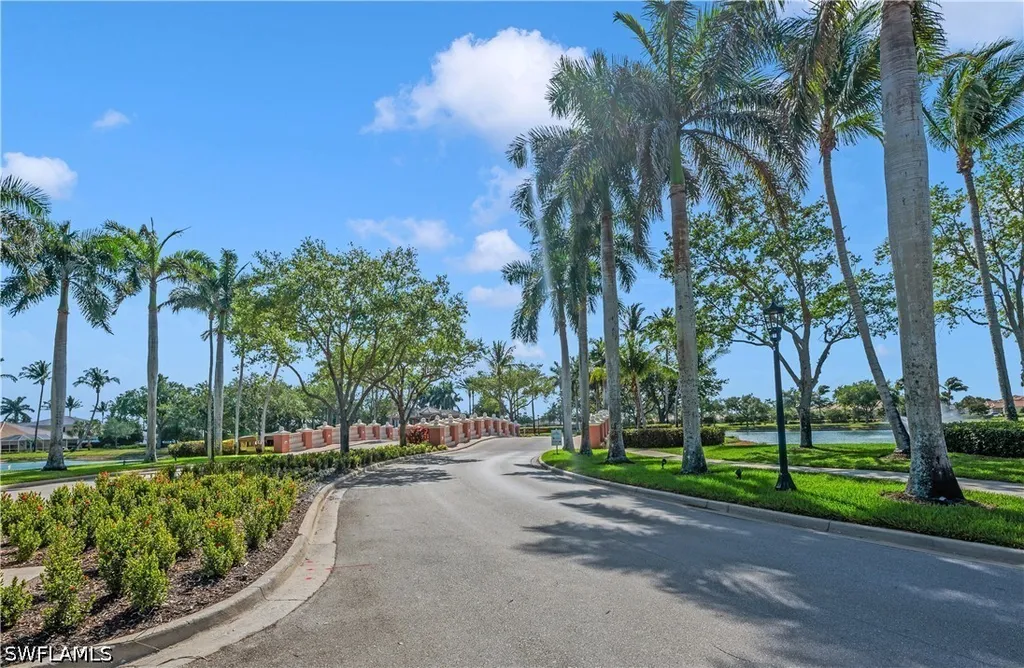 8090 Chianti Lane Naples FL 34114