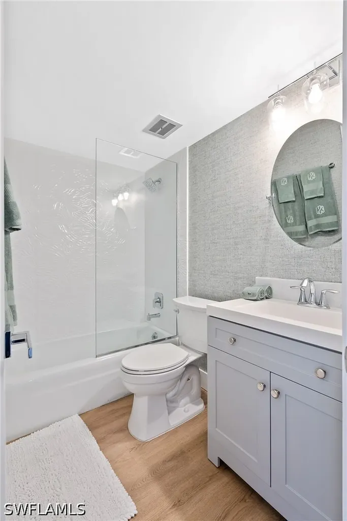 410 Broad Avenue S Naples FL 34102