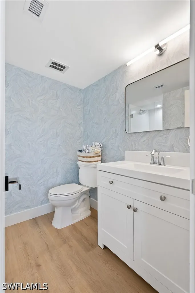 410 Broad Avenue S Naples FL 34102