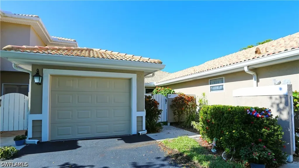 402 Emerald Bay Circle Naples FL 34110