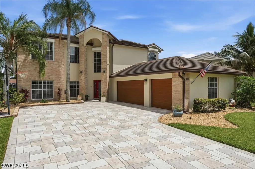 308 Wentworth Court Naples FL 34104