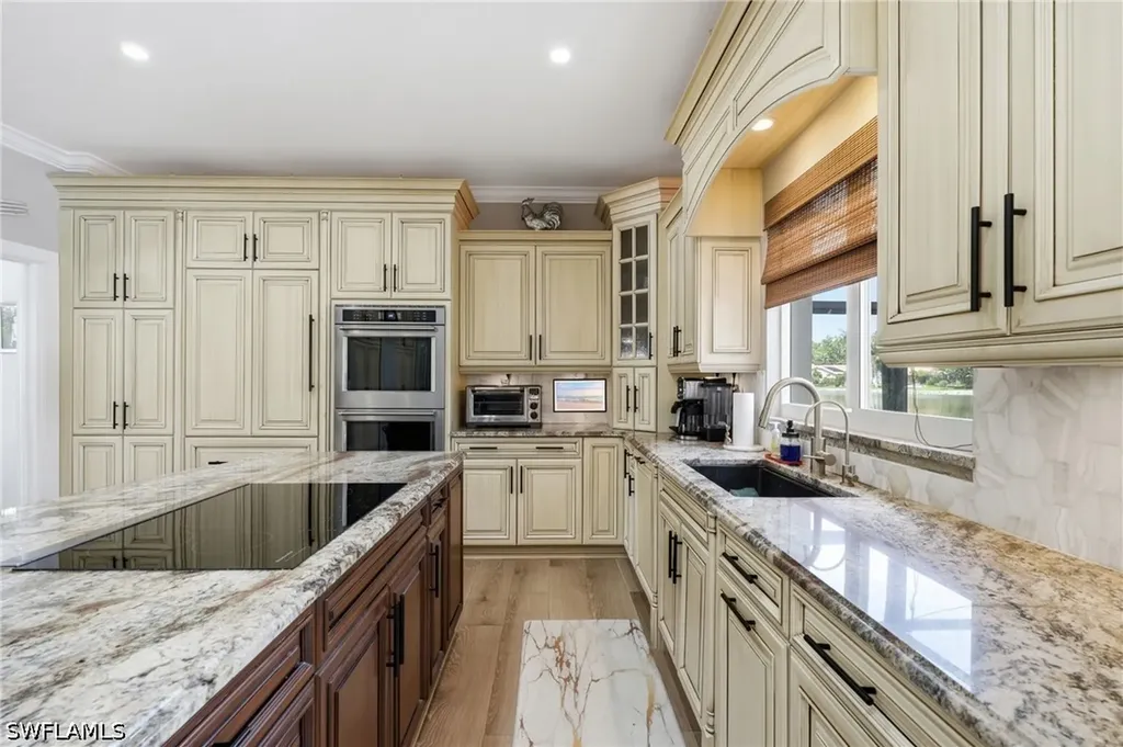 308 Wentworth Court Naples FL 34104