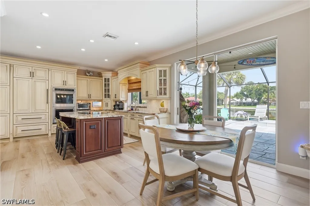 308 Wentworth Court Naples FL 34104