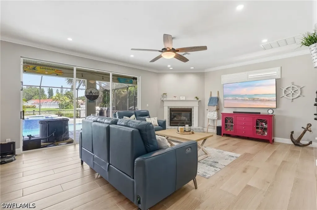 308 Wentworth Court Naples FL 34104
