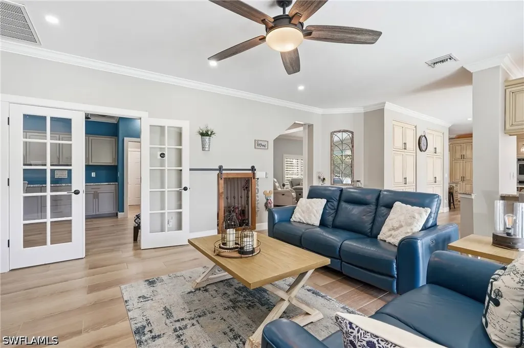 308 Wentworth Court Naples FL 34104