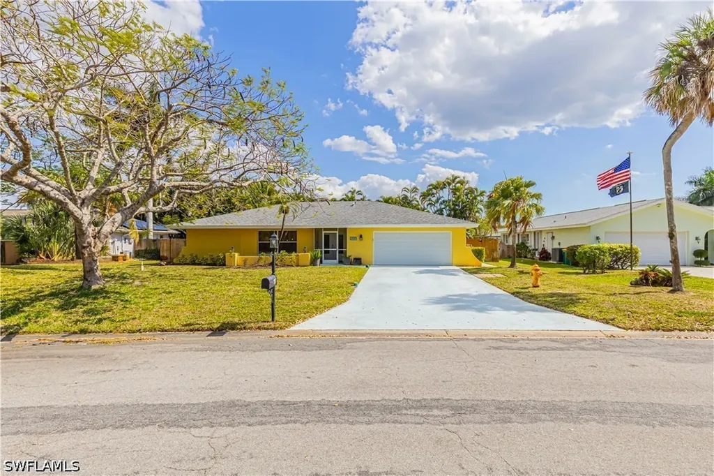 117 Big Springs Drive Naples FL 34113