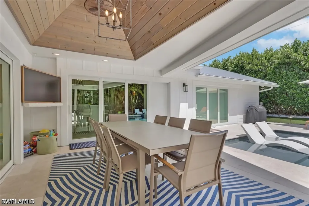 765 High Pines Drive Naples FL 34103