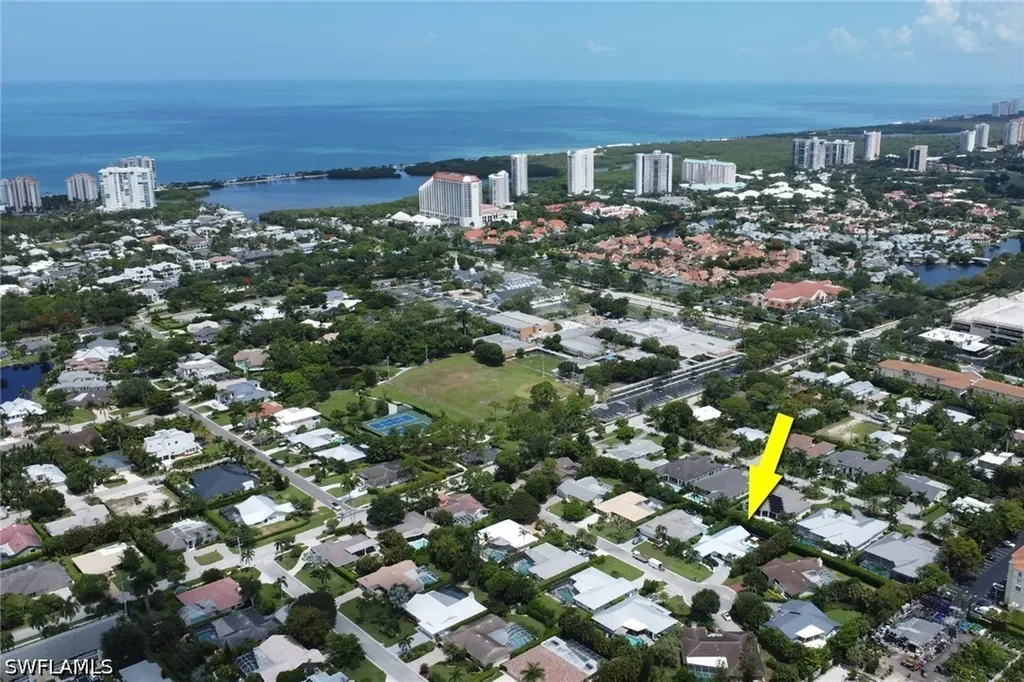 765 High Pines Drive Naples FL 34103