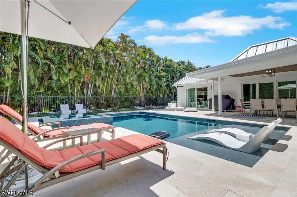 765 High Pines Drive Naples FL 34103