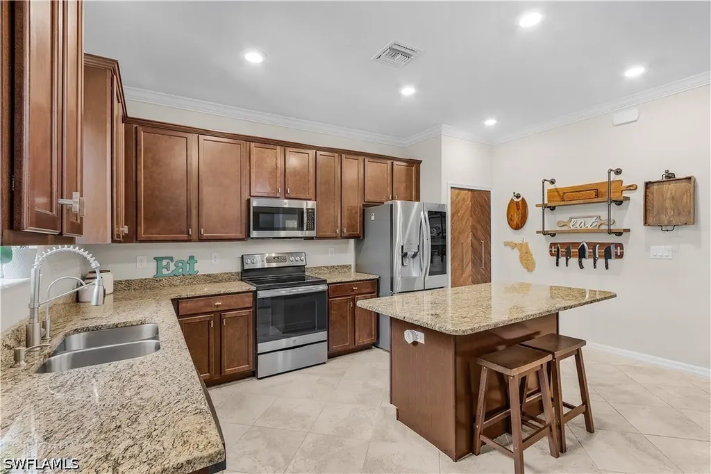 10100 Tin Maple Drive Estero FL 33928