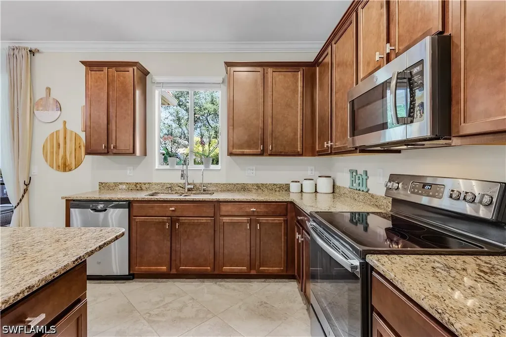 10100 Tin Maple Drive Estero FL 33928