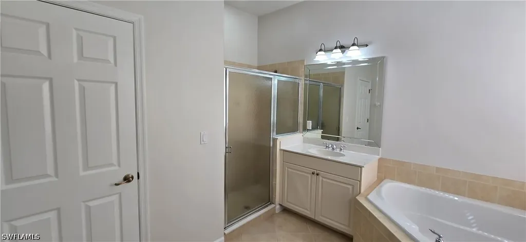 7856 Founders Circle Naples FL 34104
