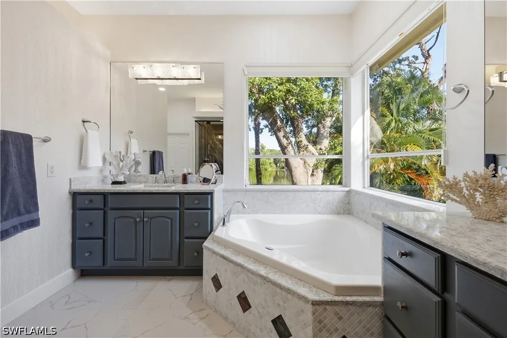 27231 Lakeway Court Bonita Springs FL 34134