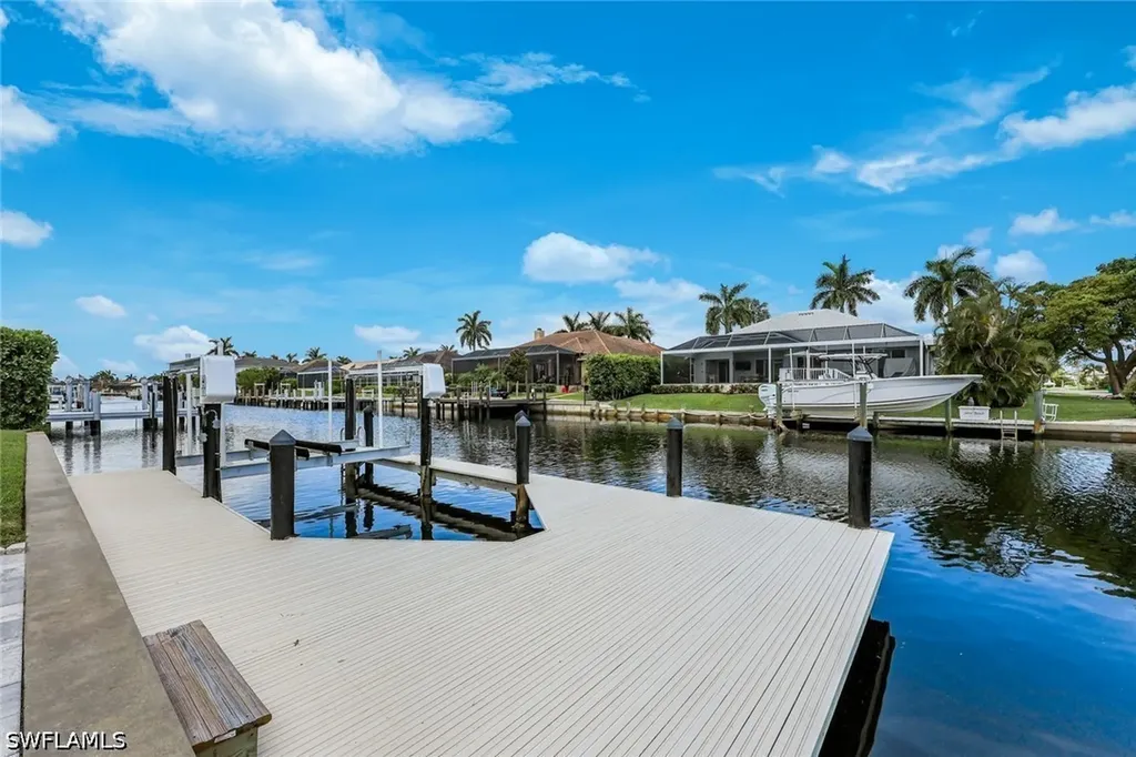 398 Wales Court Marco Island FL 34145