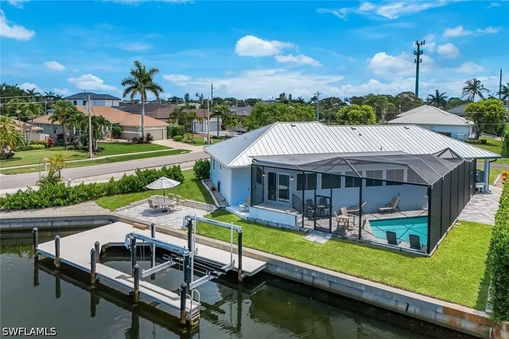398 Wales Court Marco Island FL 34145