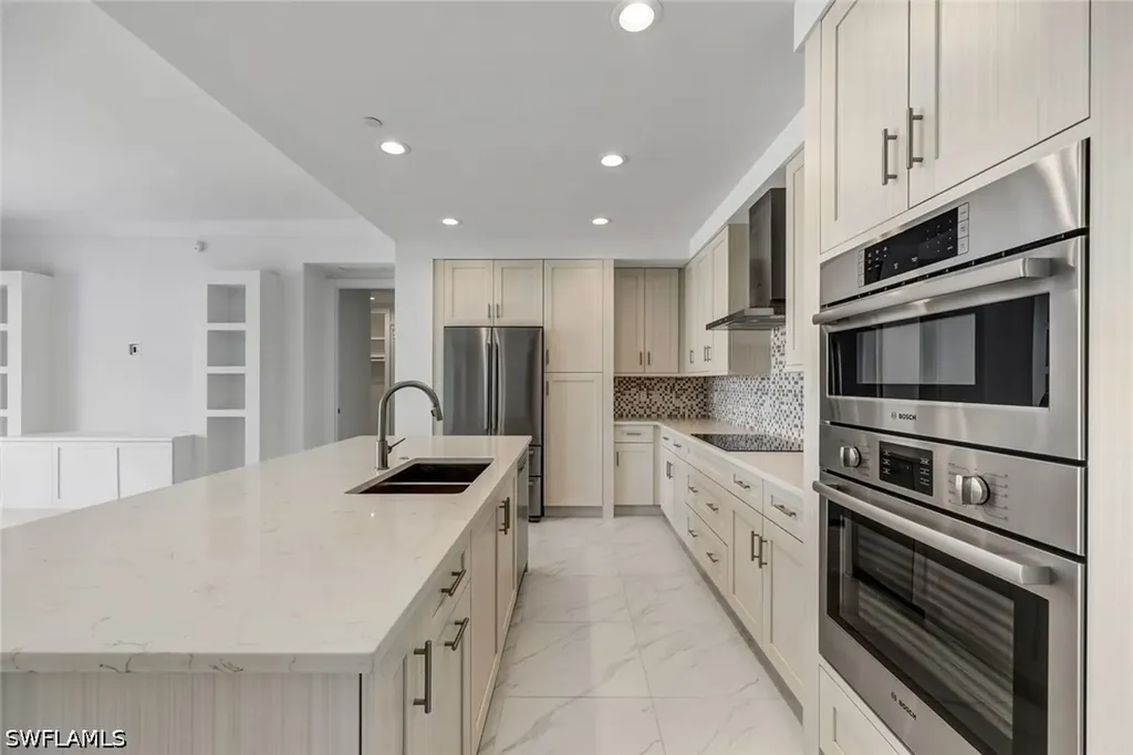 1135 3rd Avenue S Naples FL 34102
