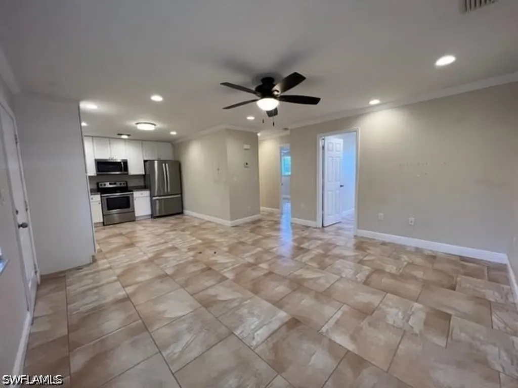 3325 Airport Road N Naples FL 34105