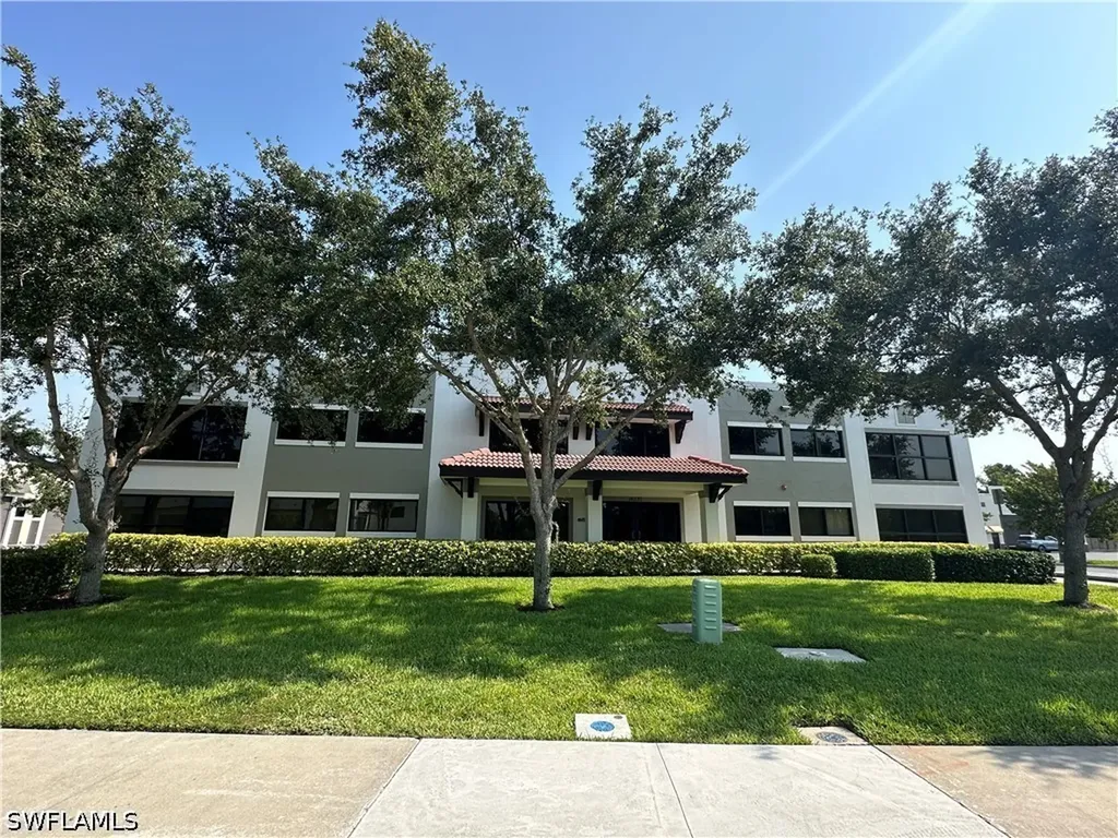 16131 Performance Way Naples FL 34110