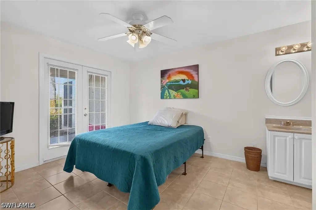 1385 Mainsail Drive Naples FL 34114-0806
