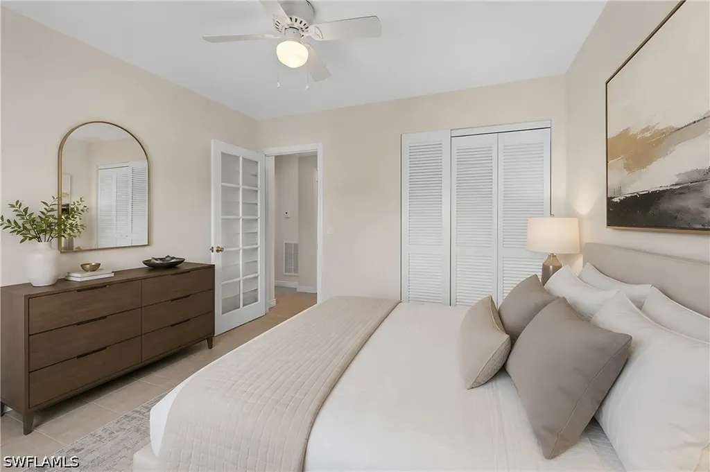 1385 Mainsail Drive Naples FL 34114-0806