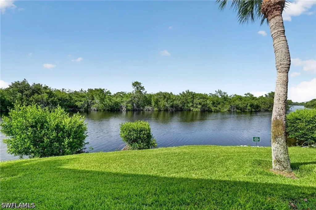 1385 Mainsail Drive Naples FL 34114-0806