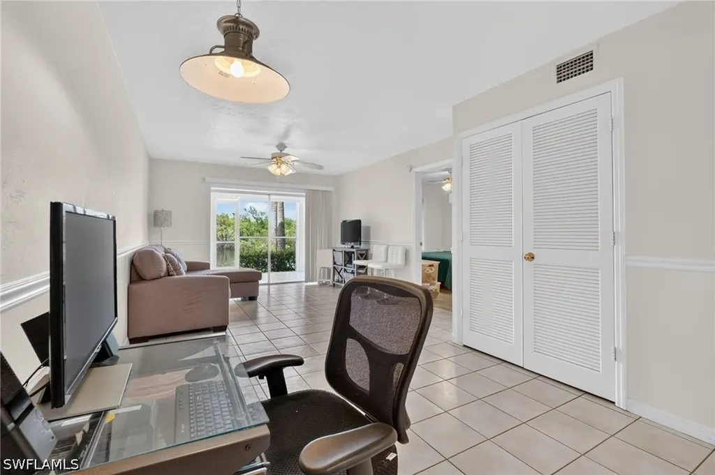 1385 Mainsail Drive Naples FL 34114-0806
